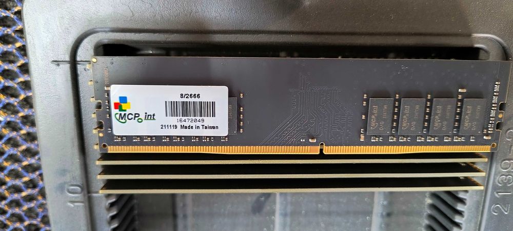 Оперативная память DDR4 -8 гб