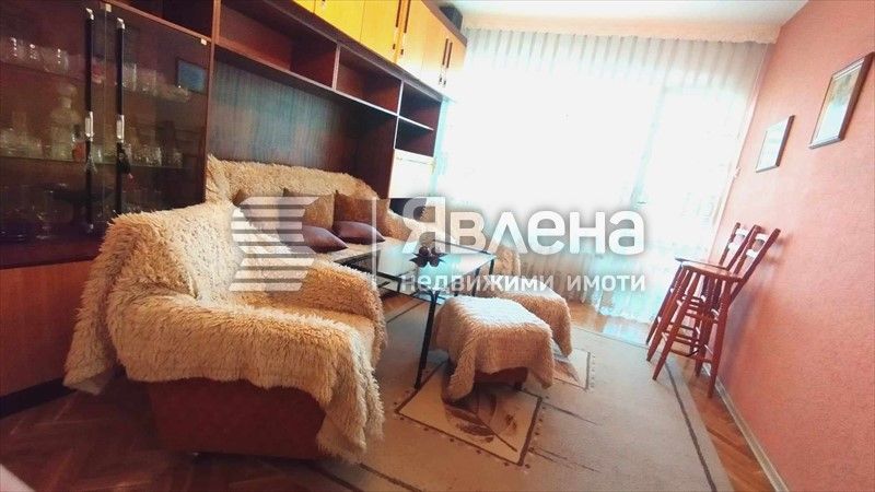 Продава се Четиристаен апартамент в Варна, Аспарухово - 106 кв.м за 1680 €/кв.м - Снимка #6