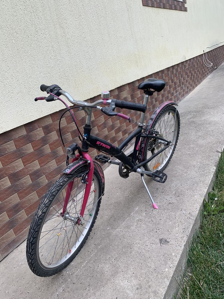 Bicicleta bitwin negru mat cu roz pentru fete