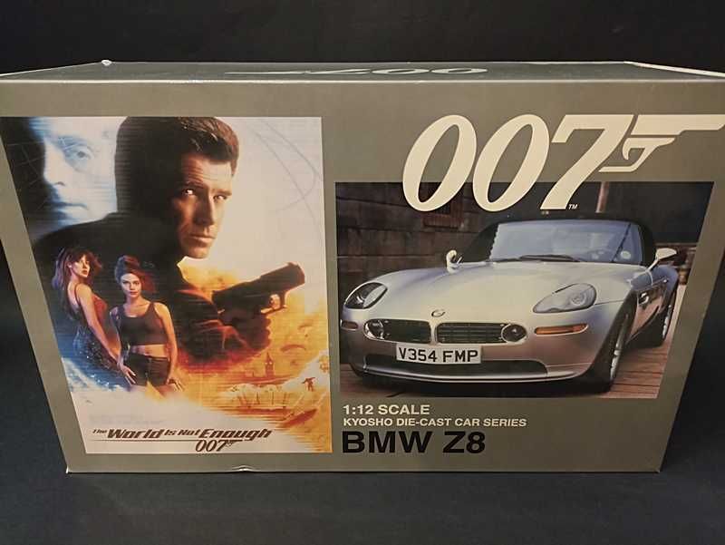 Macheta Kyosho 1:12, BMW Z8 James Bond