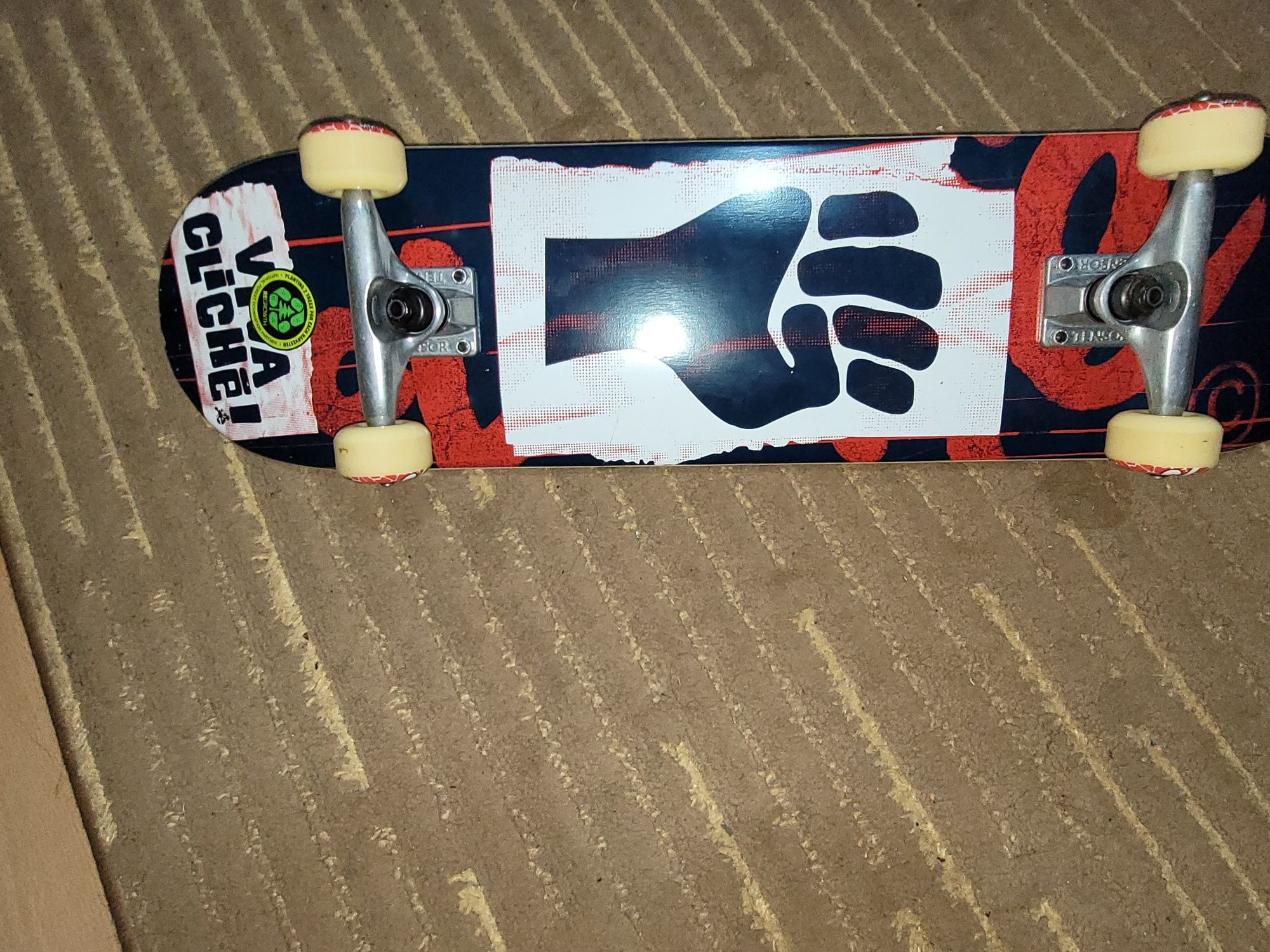 Skate Board Viva la cliche