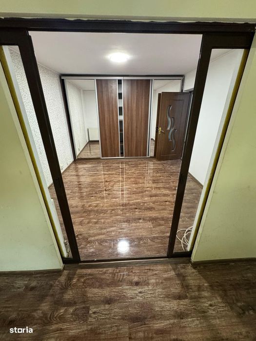 De vanzare Apartament 2 Camere ,Parter cu balcon