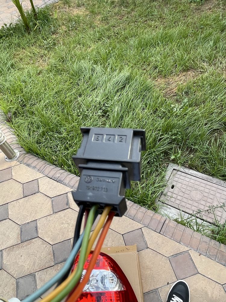 Продается правая фара приора заводская