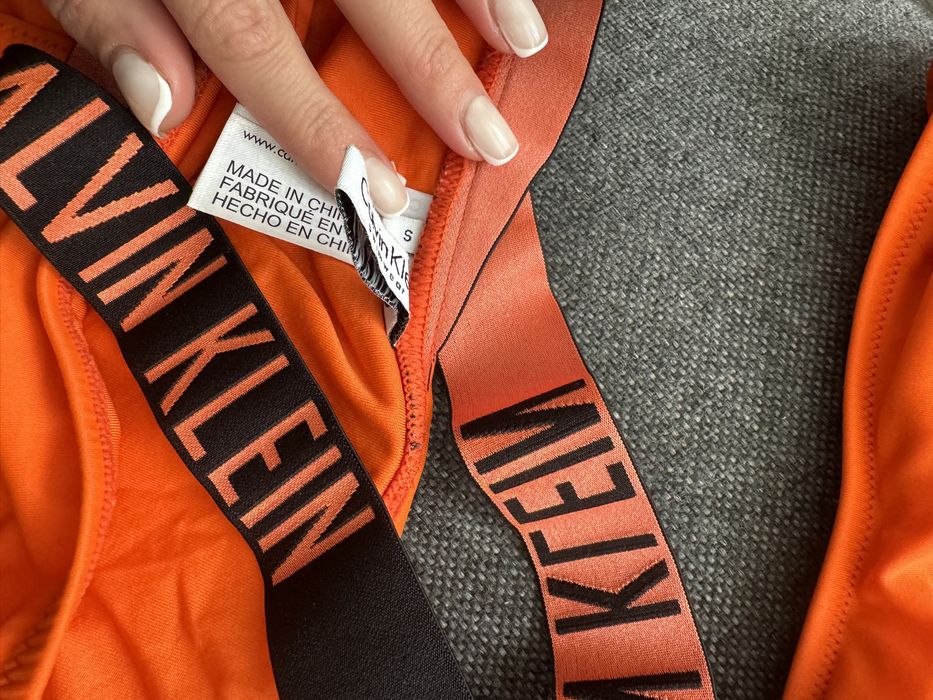 Calvin Klein оригинален страхотен бански