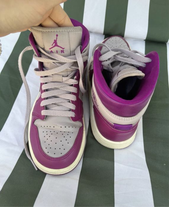 Nike Jordan 1 mid
