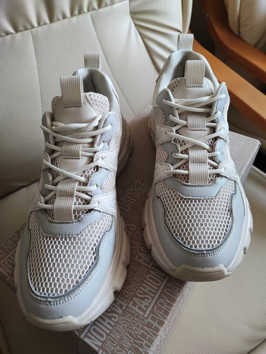 Pantofi sport Steve Madden de plasa cu insertii piele