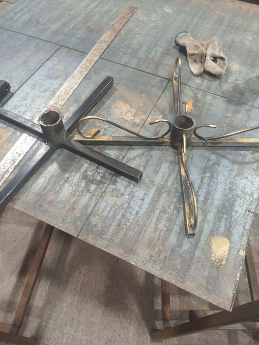 Крестовиныдля искусственных и живых Ёлок