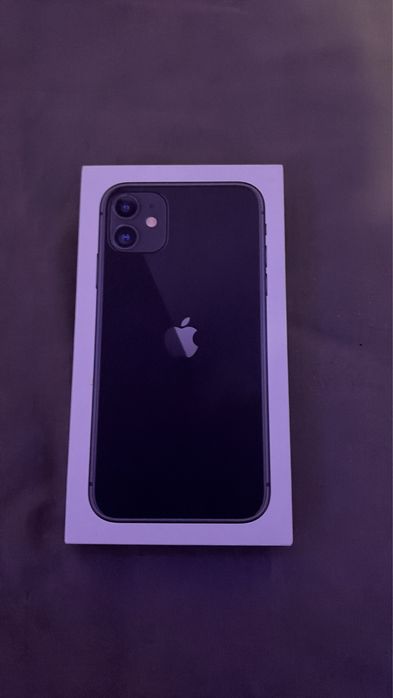 Iphone 11 с Mobilfox калъф