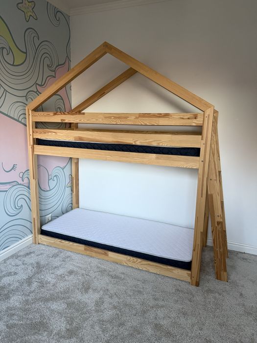 Pat supraetajat din lemn pentru copii