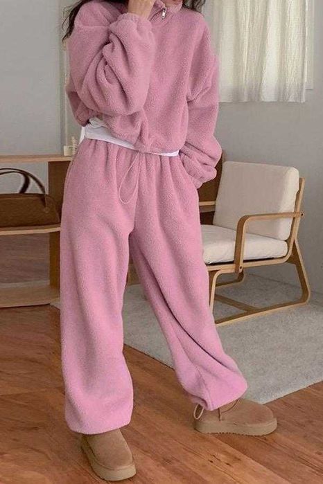 костюм 2ка, 46-48р , очень тёплый, розовый.