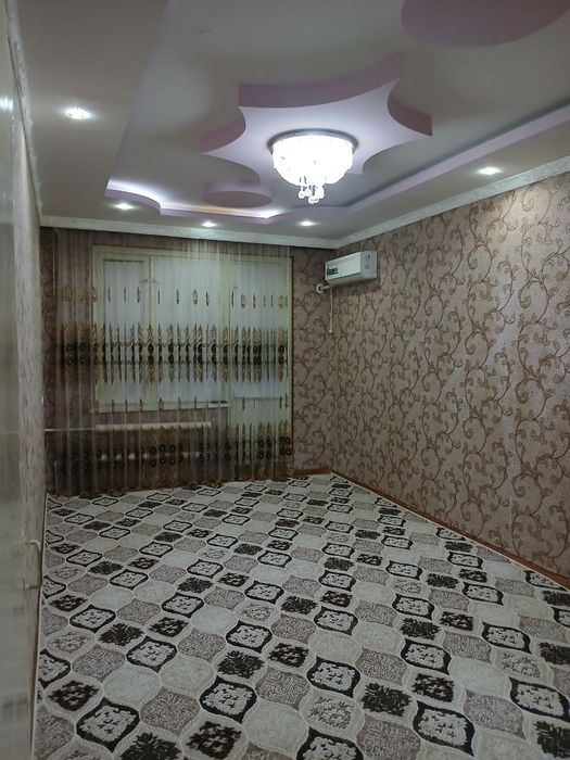 СРОЧНО  СРОЧНО. Зафаробод 6 домдан квартира сотилали СРОЧНО 3 хонали