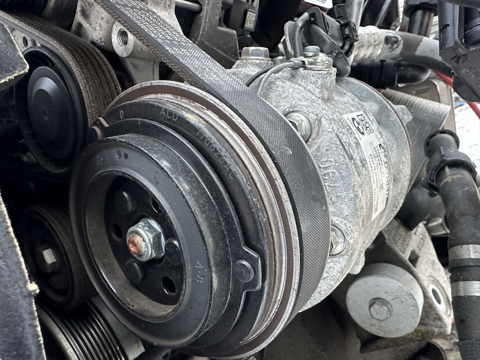 Compresor ac / Clima BMW Seria 5 6 7 G30 G11 G32, 7945863