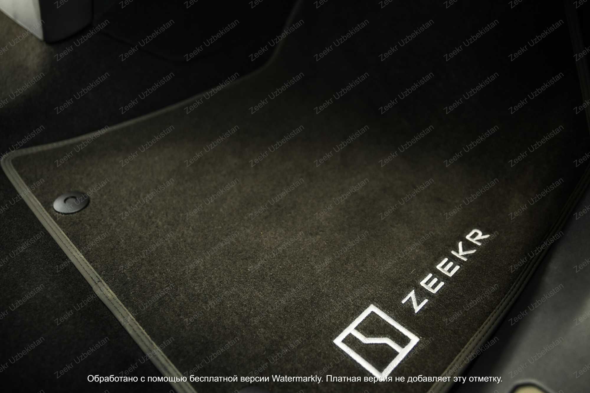 Холодильник на Zeekr X / Xolodilnik Zeekr X