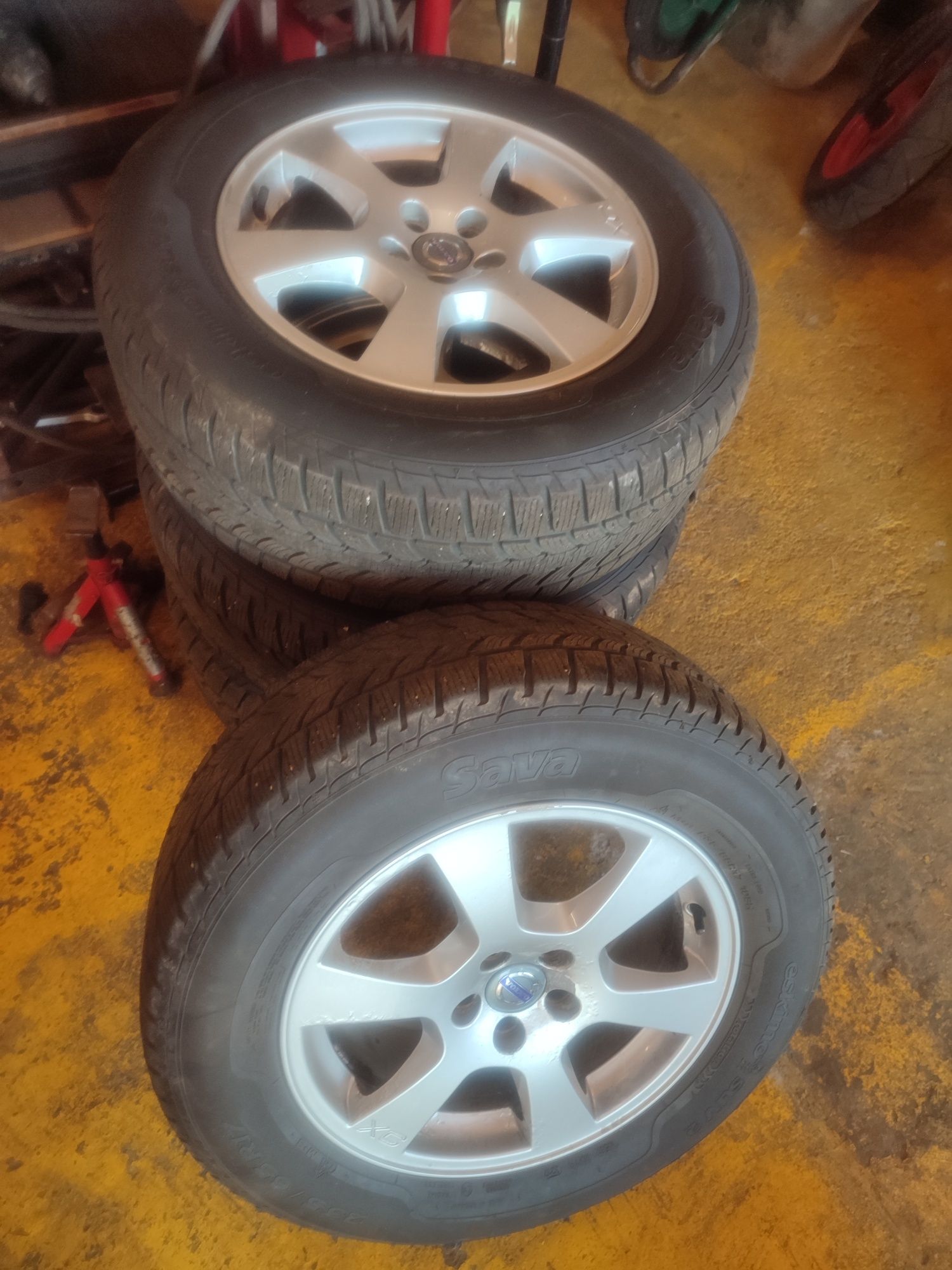 Jante,roti Volvo XC60 235/65r17