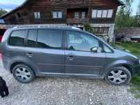 Vw Touran 2004 motor 2l cutie hidramata. Motorul este defect