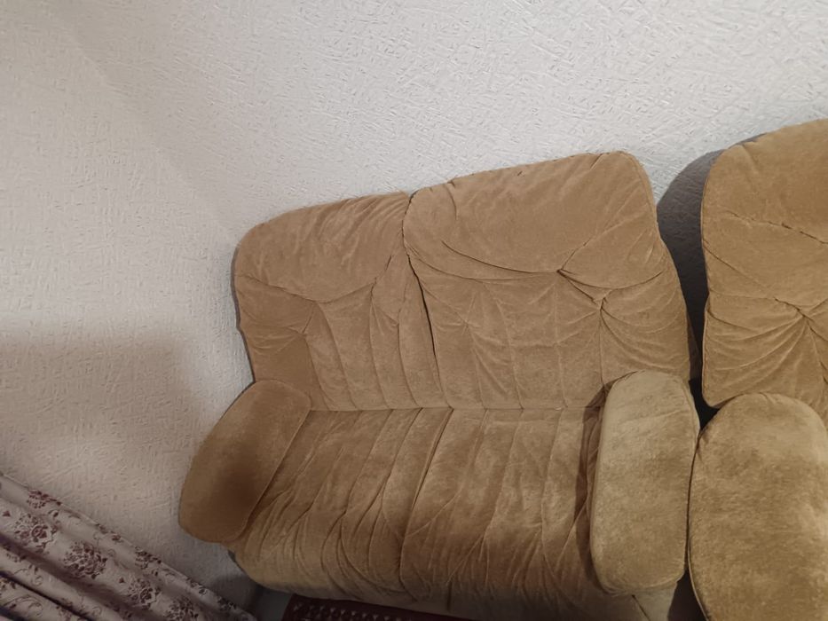 Продам диван и 2 кресла