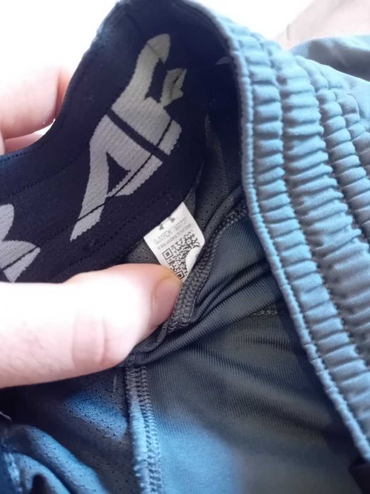 Оригинални къси панталони Under Armour