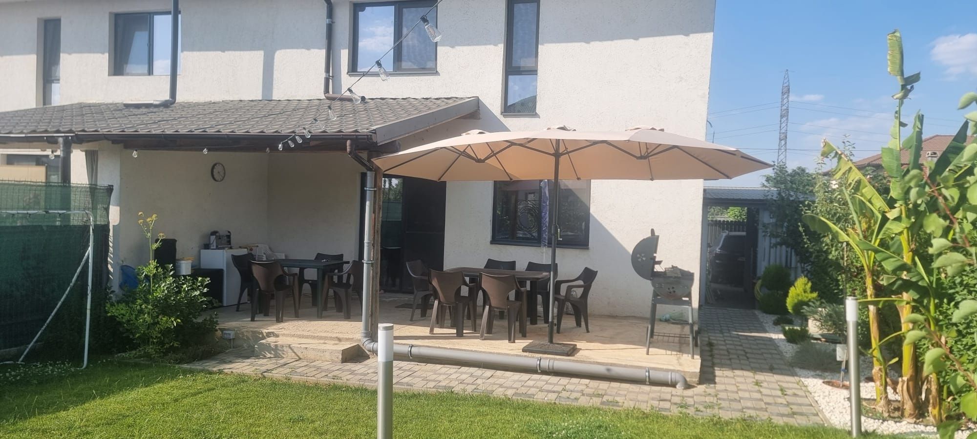 PROPRIETAR,  vand jumatate de duplex.