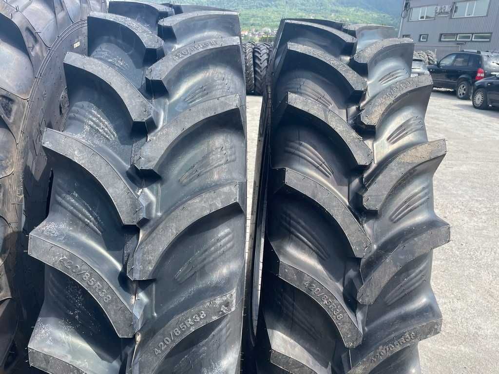 Anvelope agricole de tractor spate Radiale 420/85R38 massey ferguson