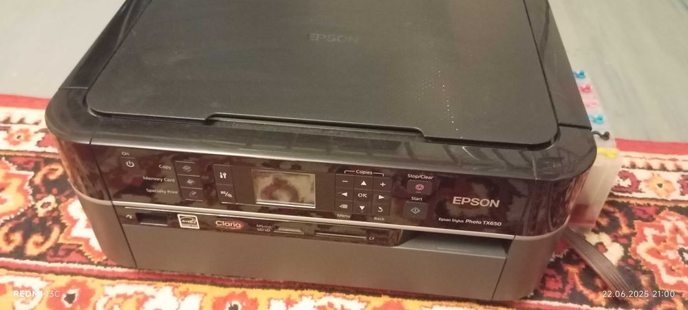Продаётся принтер 3в1 epson tx650,6 цветов