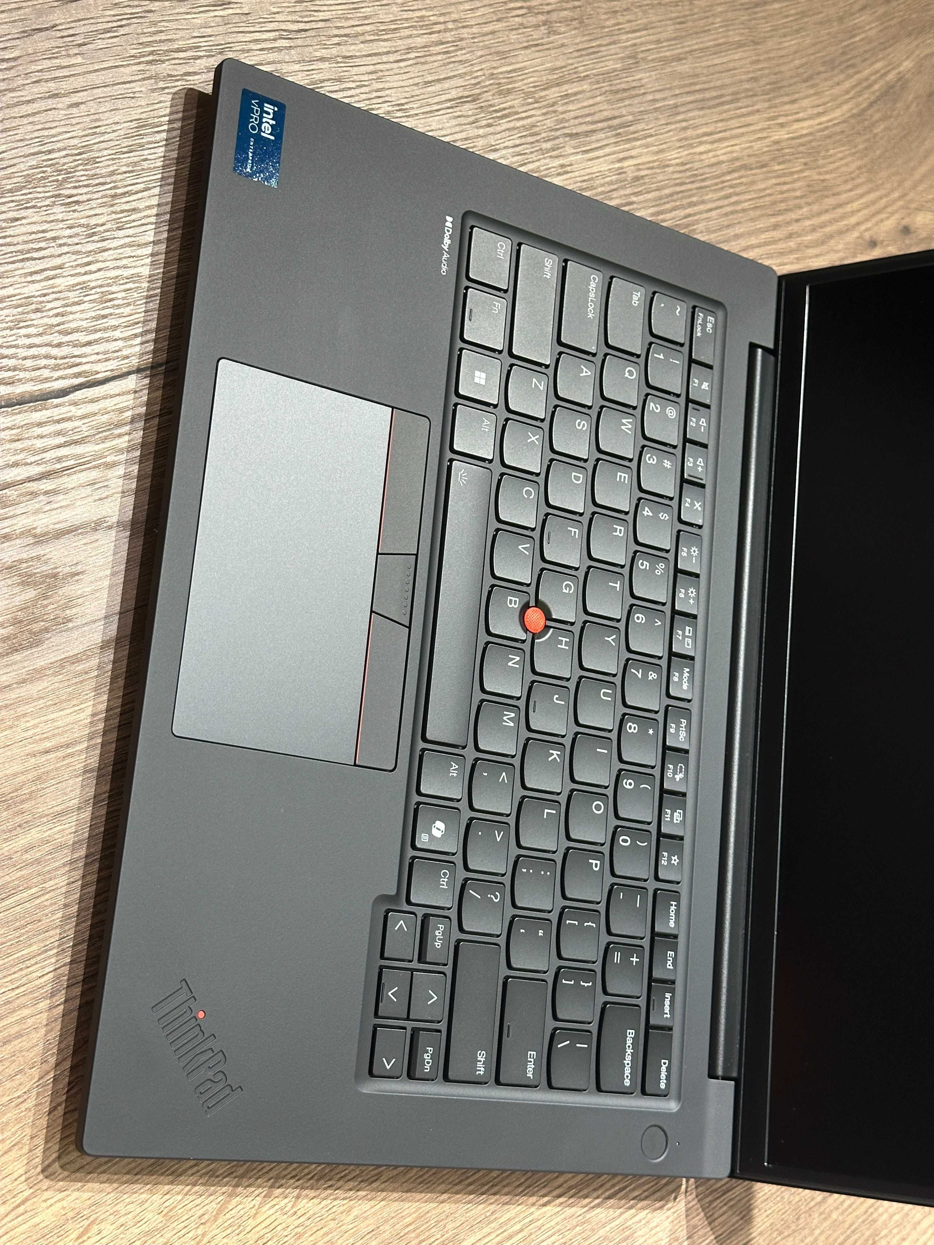 Laptop Lenovo ThinkPad P14s Gen 5 3K Ultra 7 96GB Ram 2TB SSD Nvidia