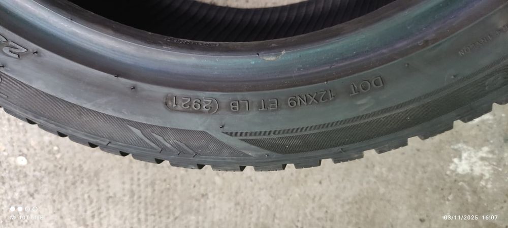 Vând cauciucuri Laufen