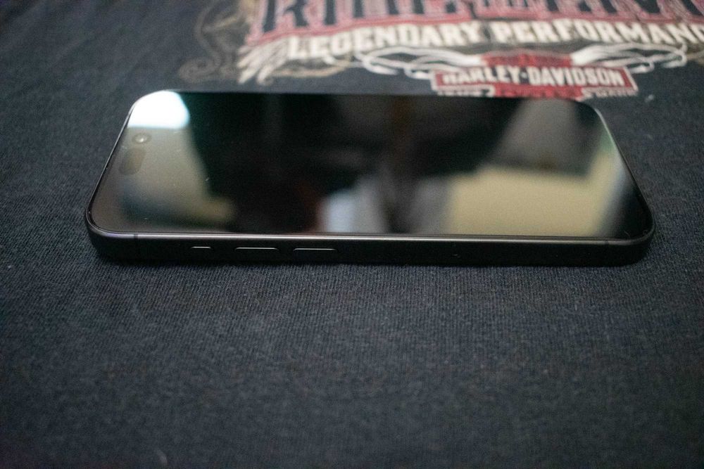 Iphone 15 pro Black Titanium 256gb ca nou