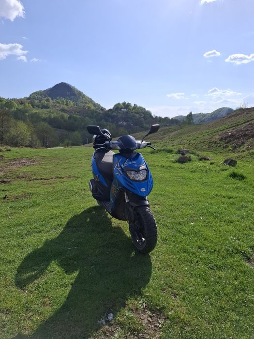 Piaggio typhoon din 2012 de 49cc cu acte