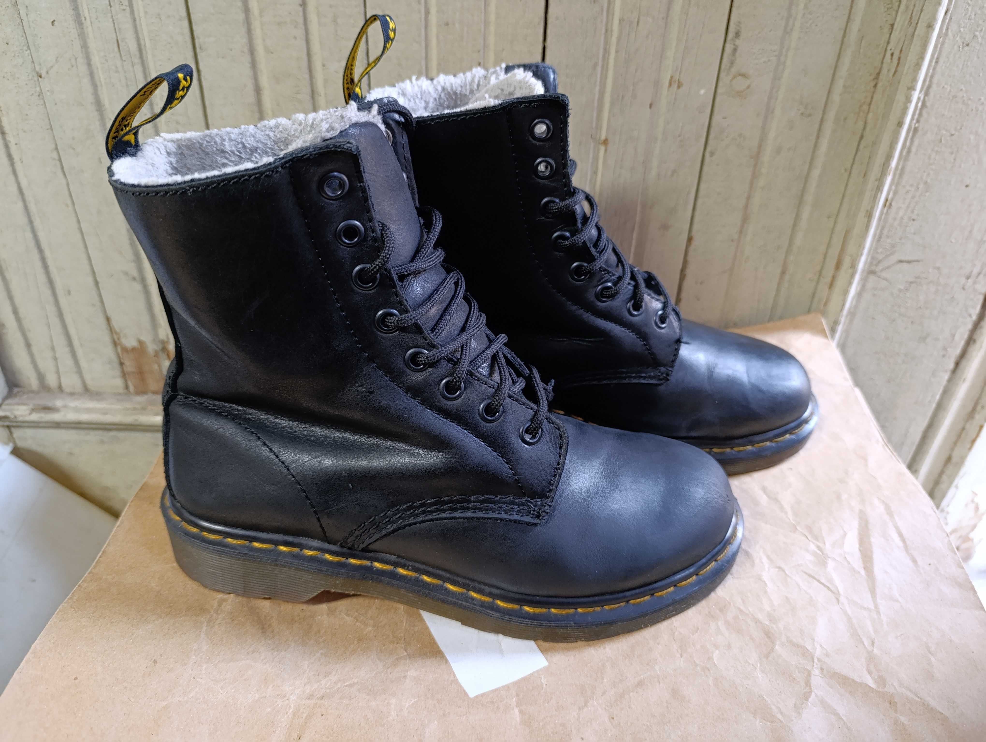''Dr. Martens Serena''оригинални дамски зимни боти 39 номер