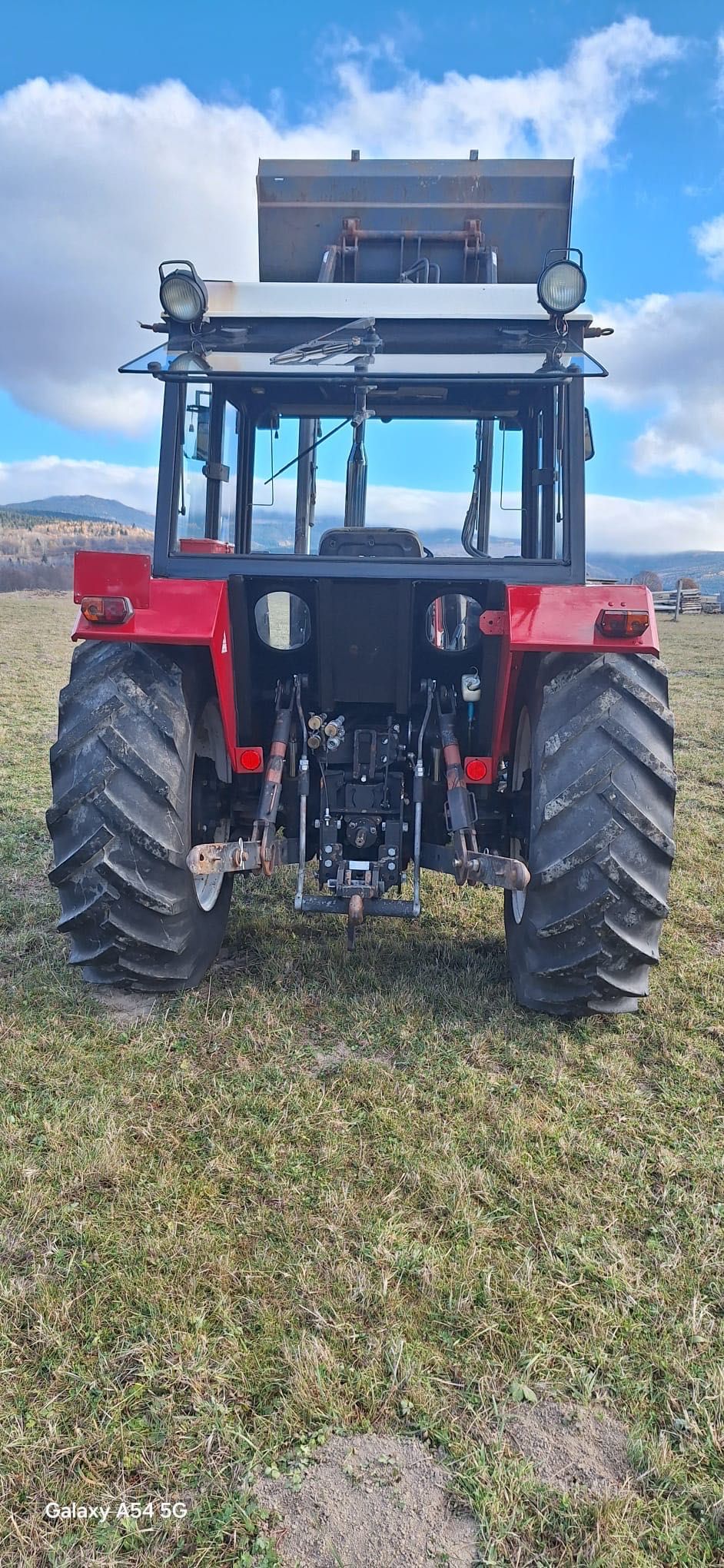 Vând Tractor 533-DTC