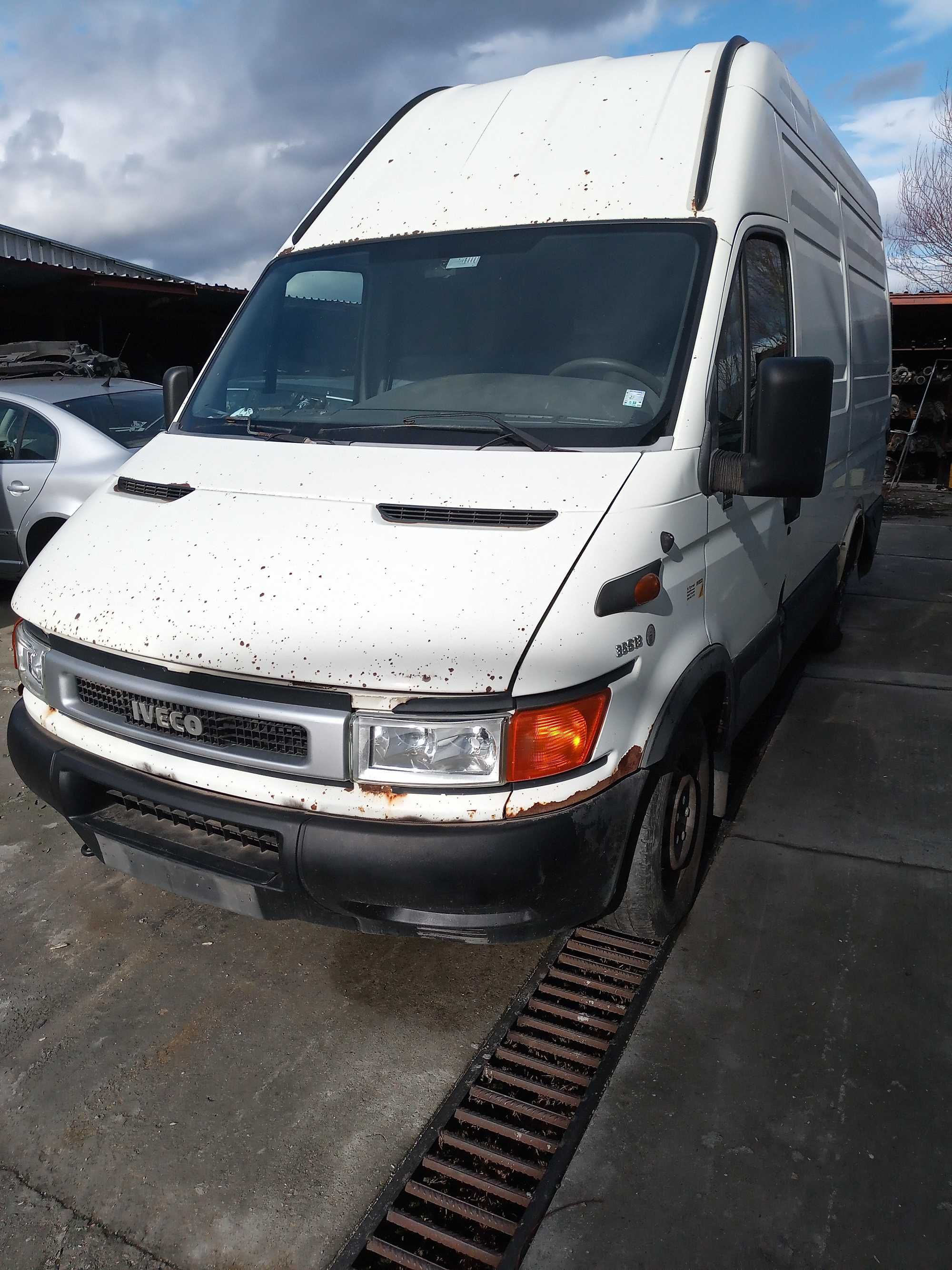 Iveco 35C13 v daily 2.8 125кс 00г.На Части Ивеко Дейли 35с11в На Части