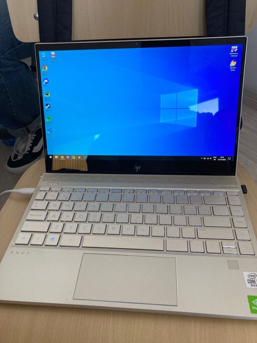 HP Envy i7 a 10 a generație