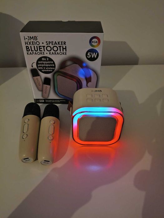 Set Boxa Karaoke  Lumina RGB, 2 microfoane fara Fir,USB,SD card,nou