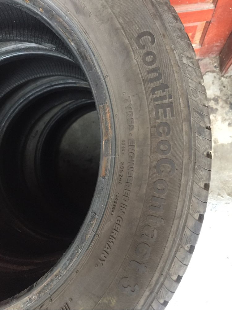 Set Anvelope vara 185/65R15 dot 2010 continental