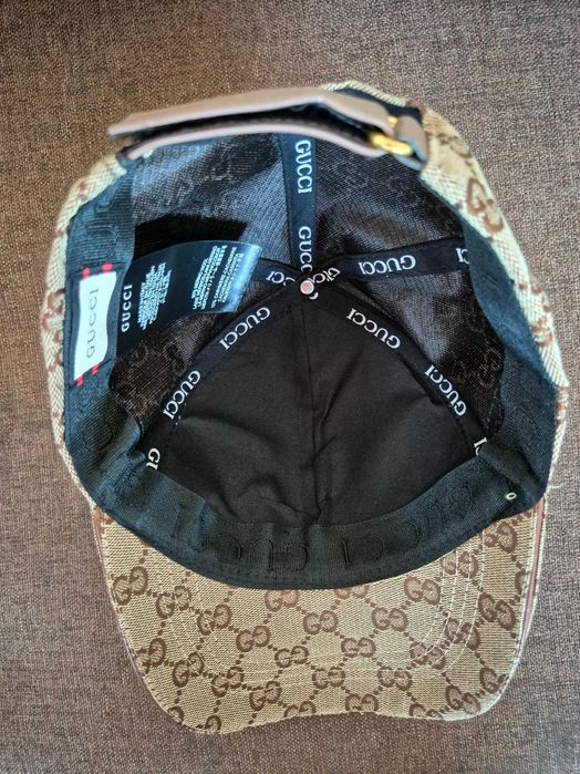 Gucci шапка закупена от Италия