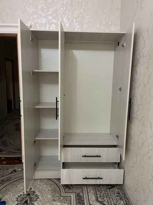 Shkaf aksiyada sotiladi