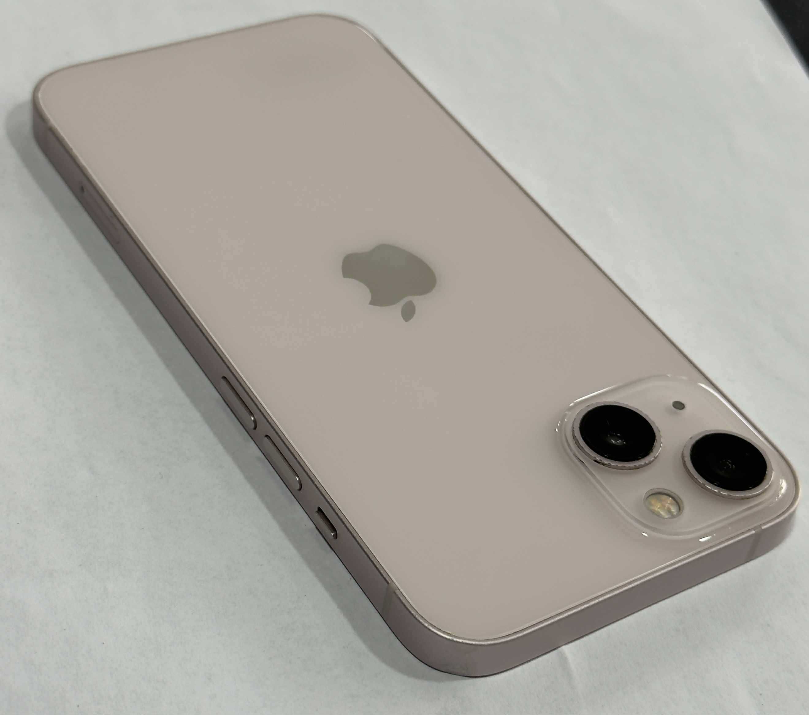 Продавам Apple iPhone 13  розов 128гб