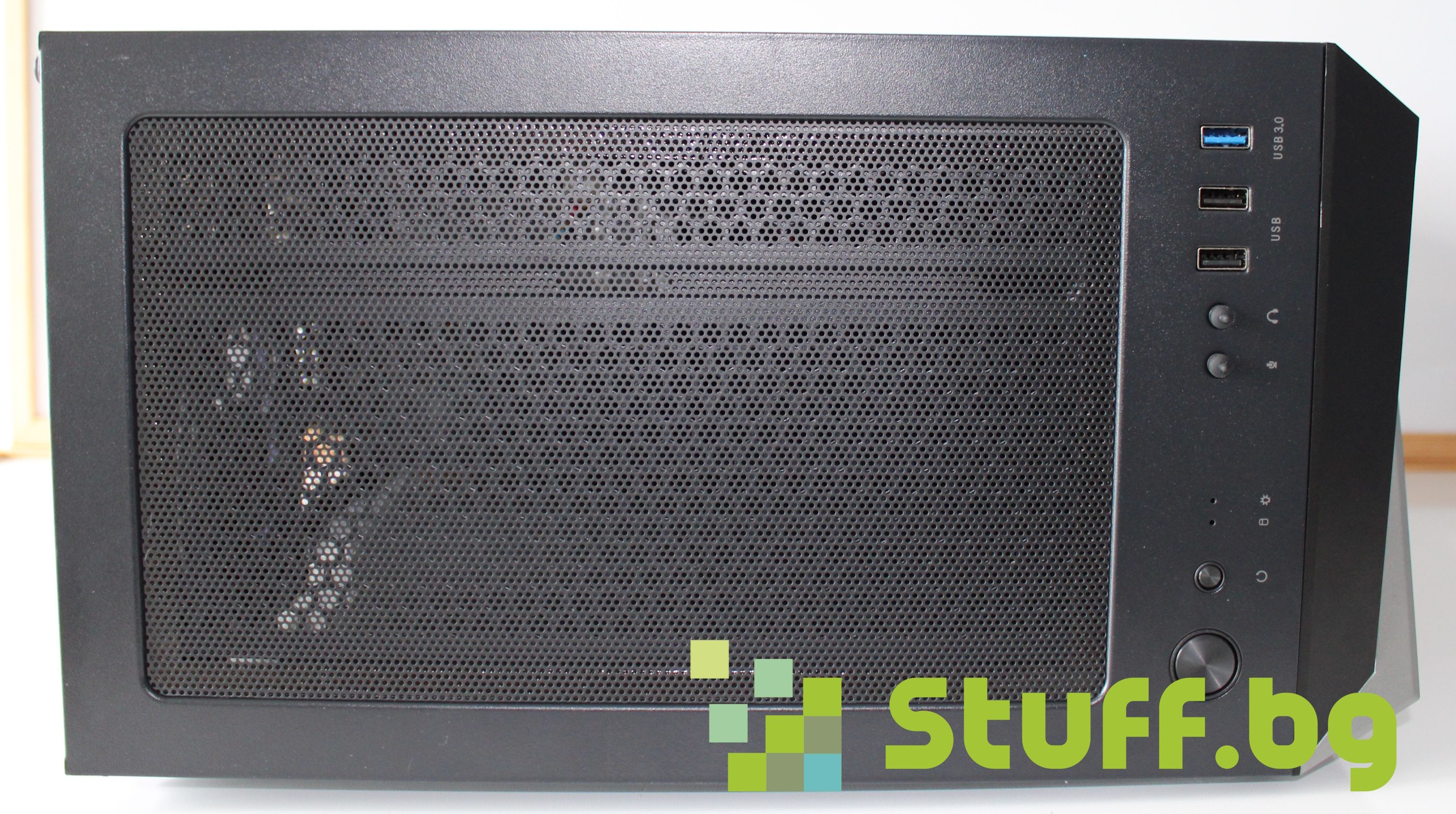 Геймърски компютър i5-8600