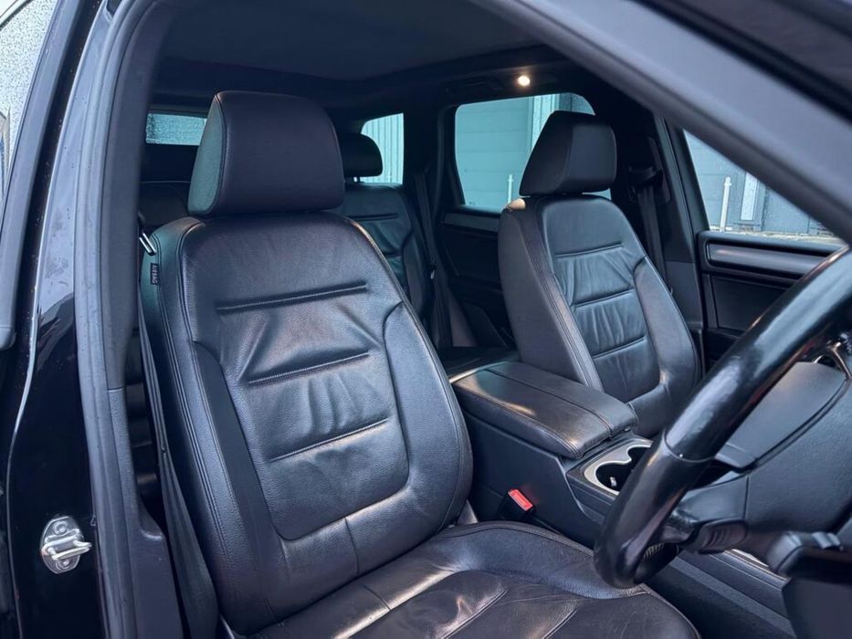 Dezmembrez Volkswagen Touareg 7p Facelift