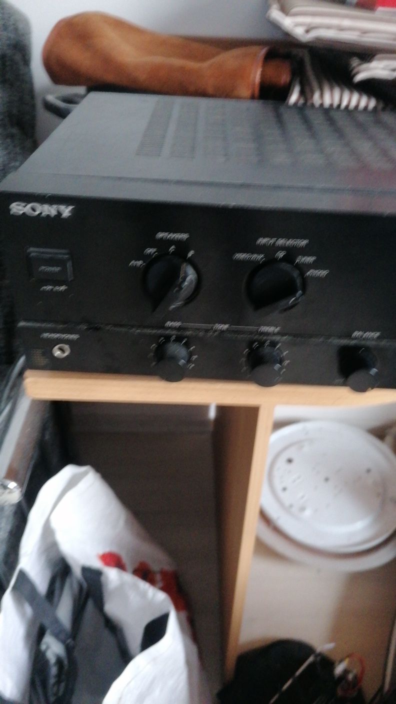 Amplificator Sony F120