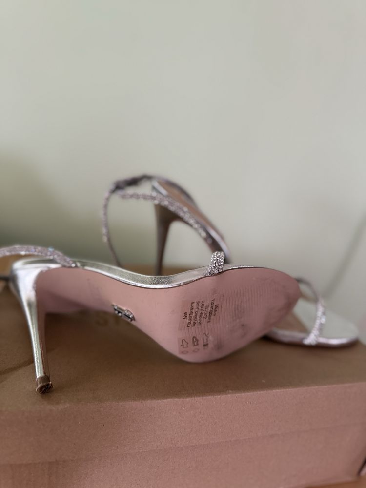 Sandale cu toc Steve Madden