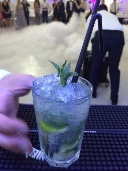 barman evenimente ( nunti, botezuri)