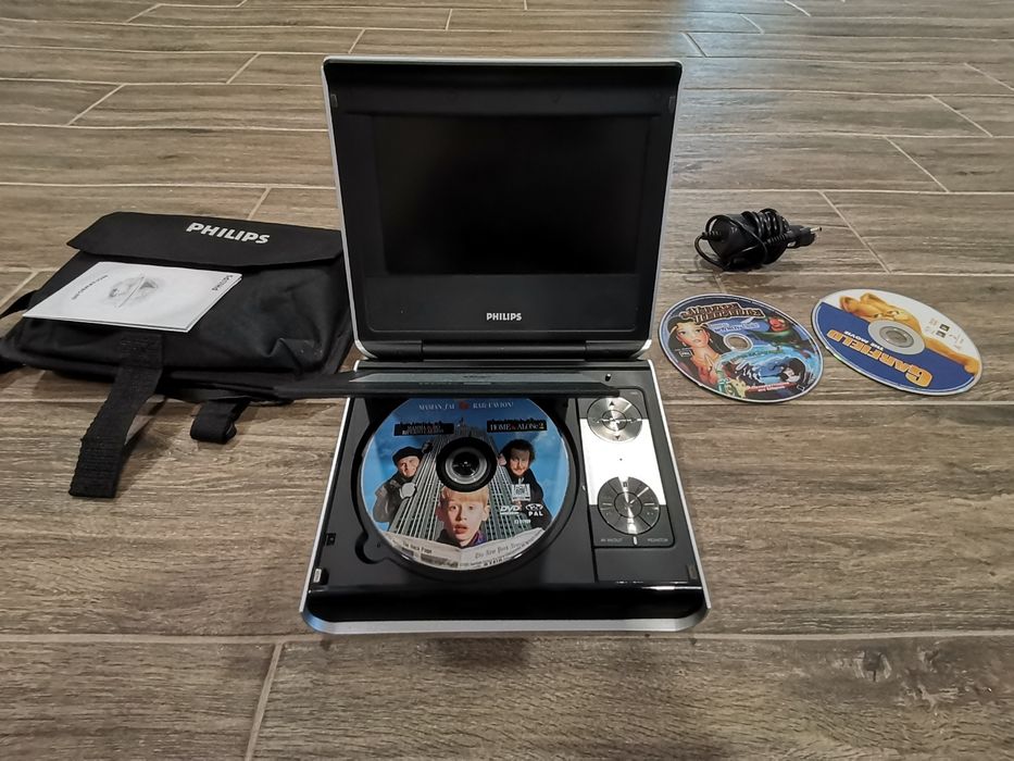 Преносим DVD Плеър Philips PET725 – Пълен комплект!