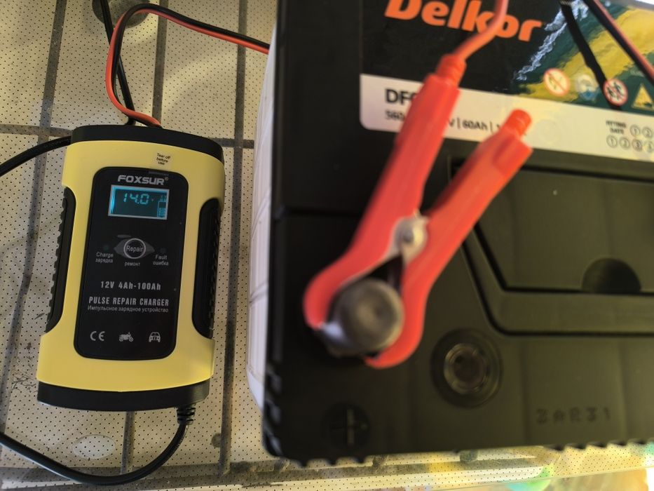 Продаётся аккумулятор Delkor