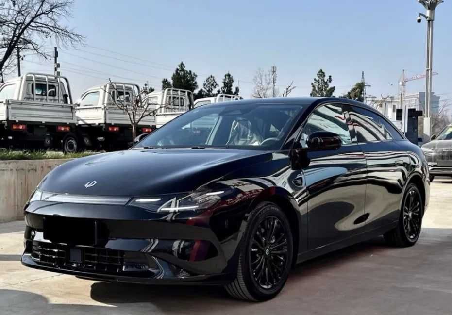 Leapmotor C01 525KM Komfort Restayling +Rusfikatsa 3 yil kafolat