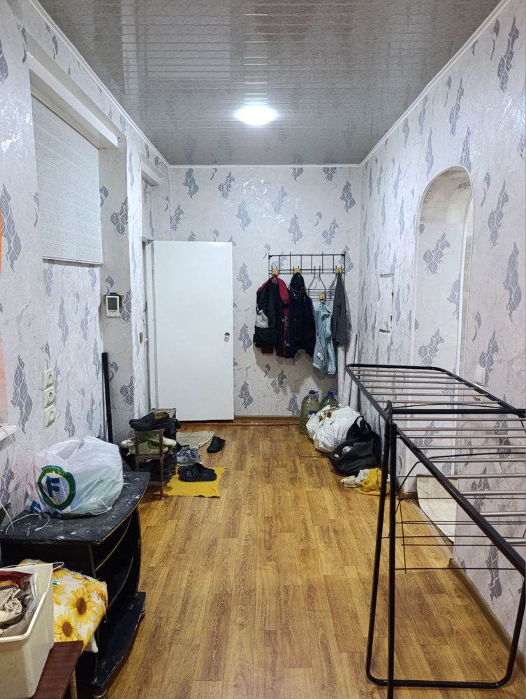 Продаётся 2в3х комнатная на 1м этаже,балкон 2*6,подвал,Ттз4,Ипотека.