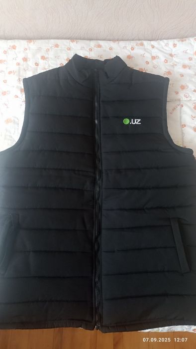Жилетка мужская новая xl