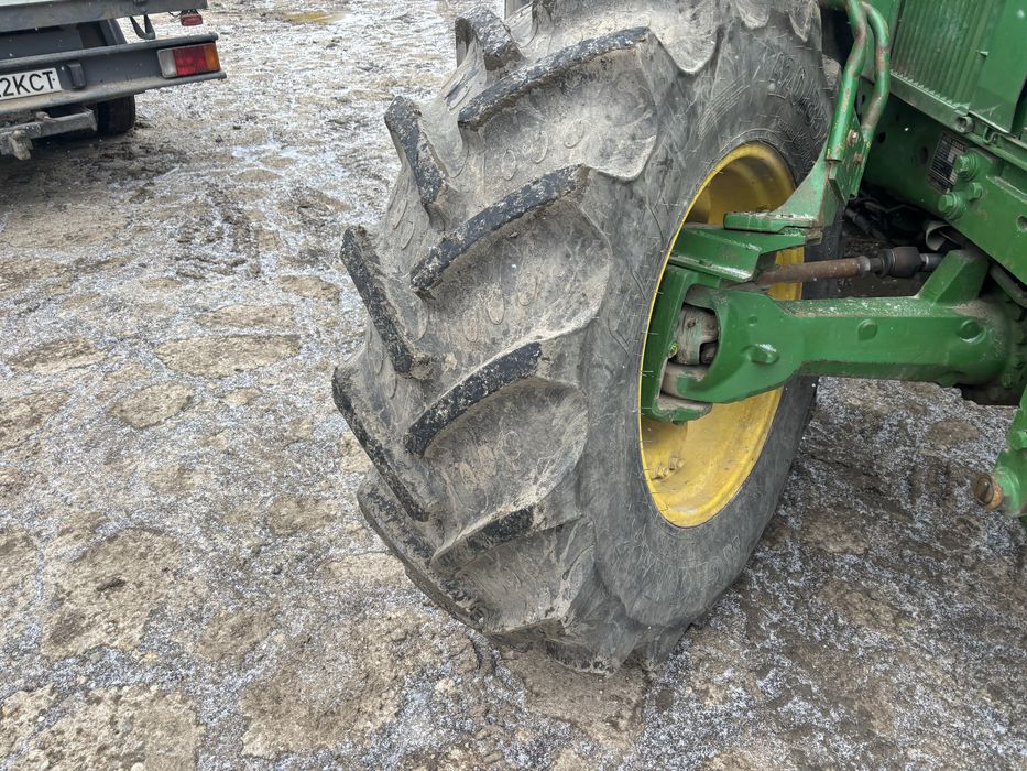 Tractor John Deere 6900