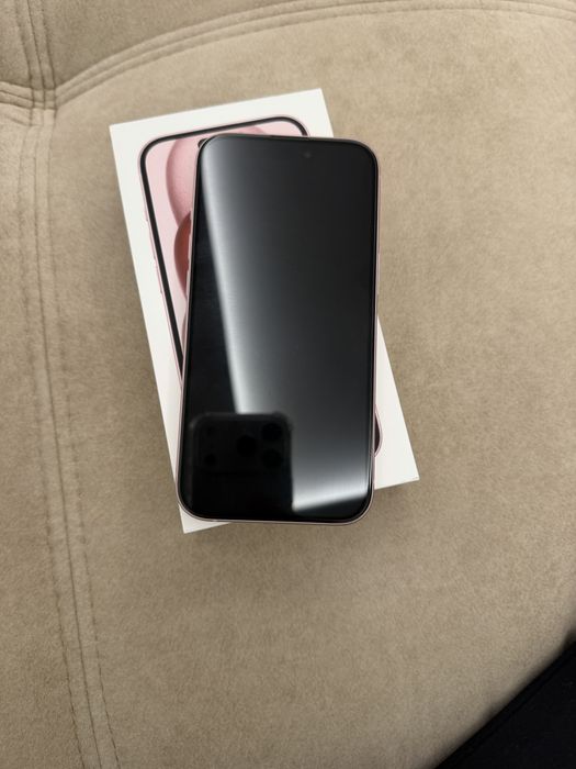 Iphone 15 розов 256 GB