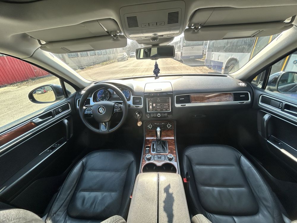Volkswagen touareg 2011